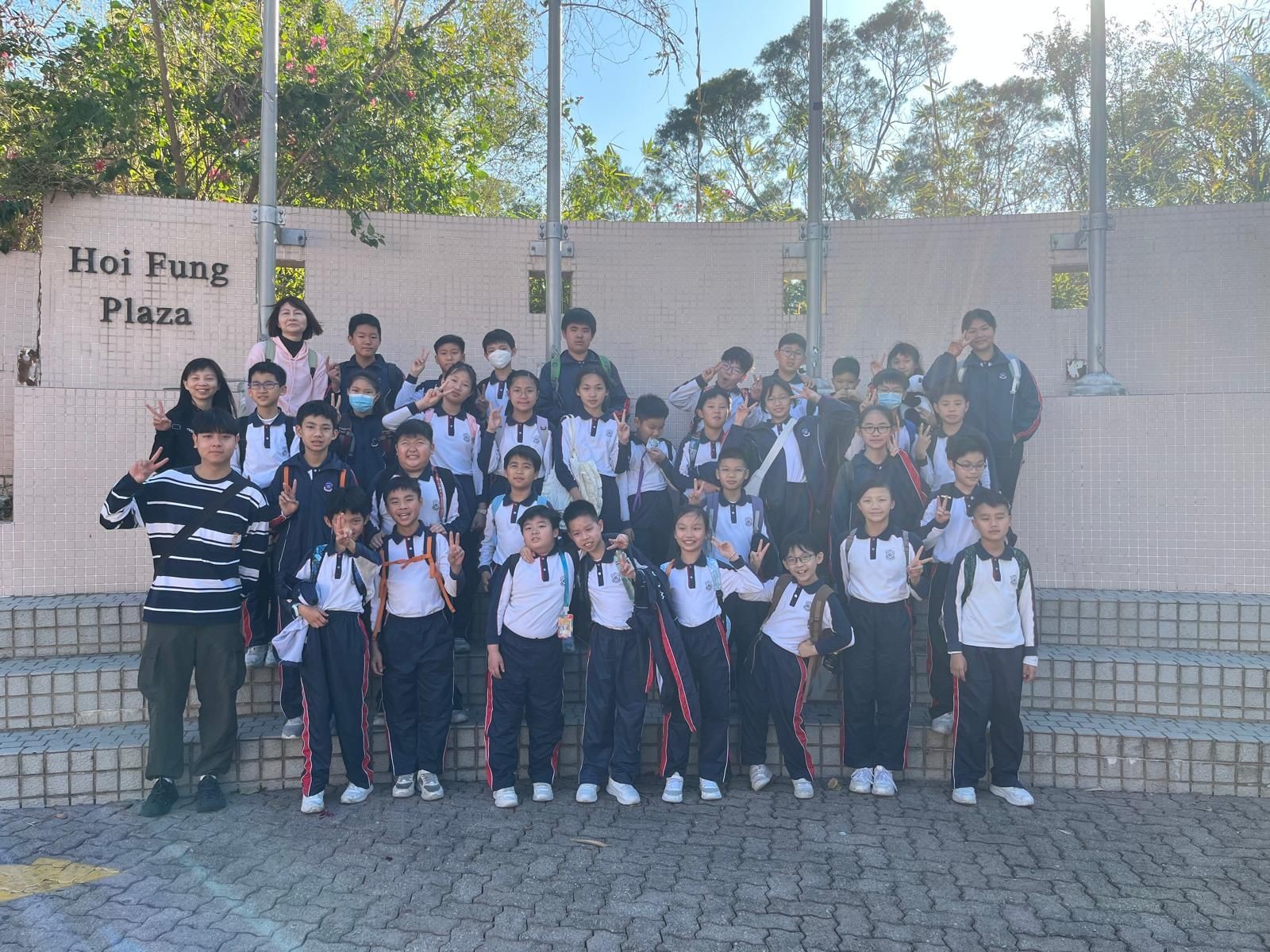 五六年級同學出席今天歷奇營